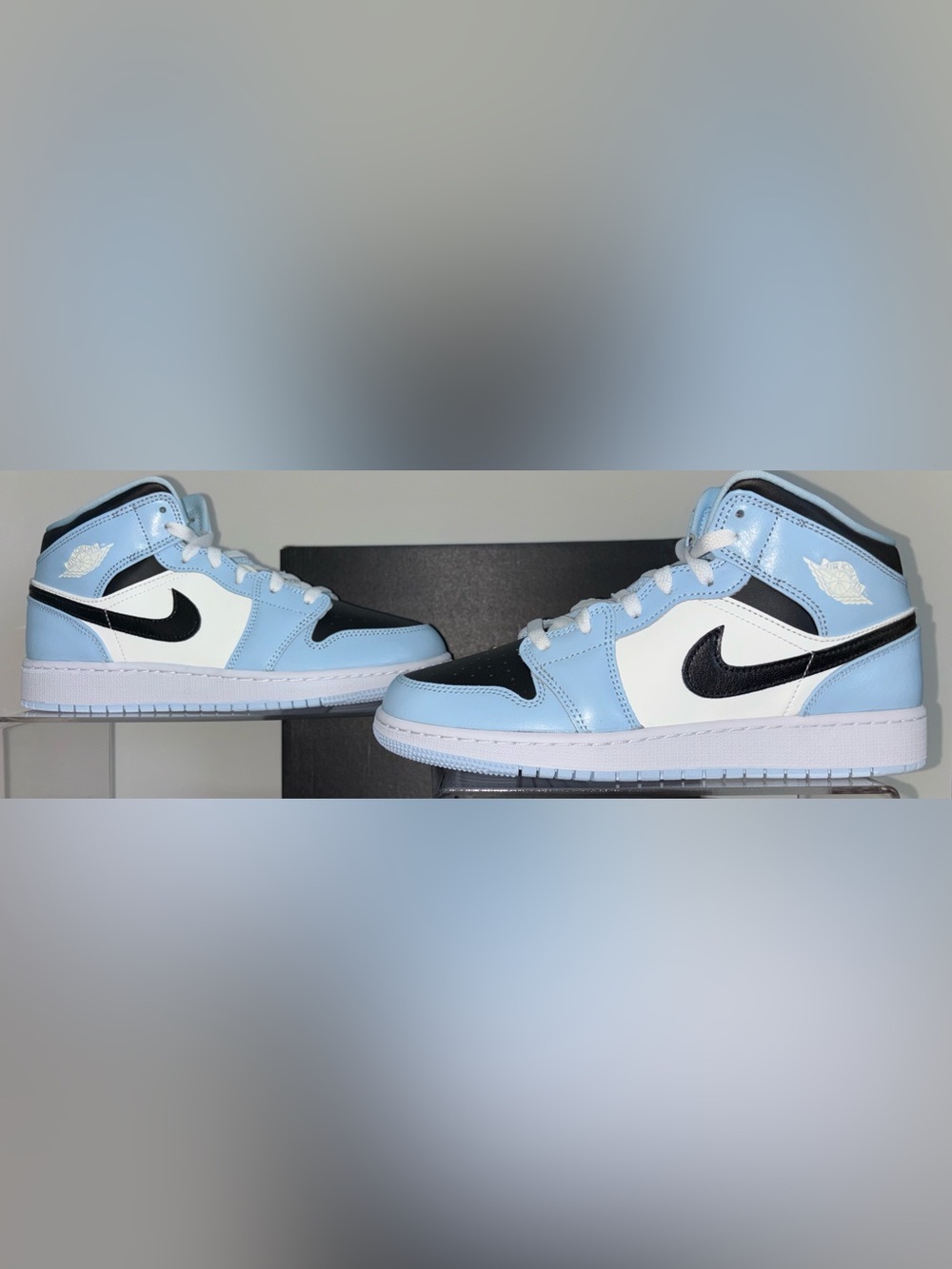 Nike Air Jordan 1 Mid Ice Blue Grade School Size 7Y Brand New With Box
